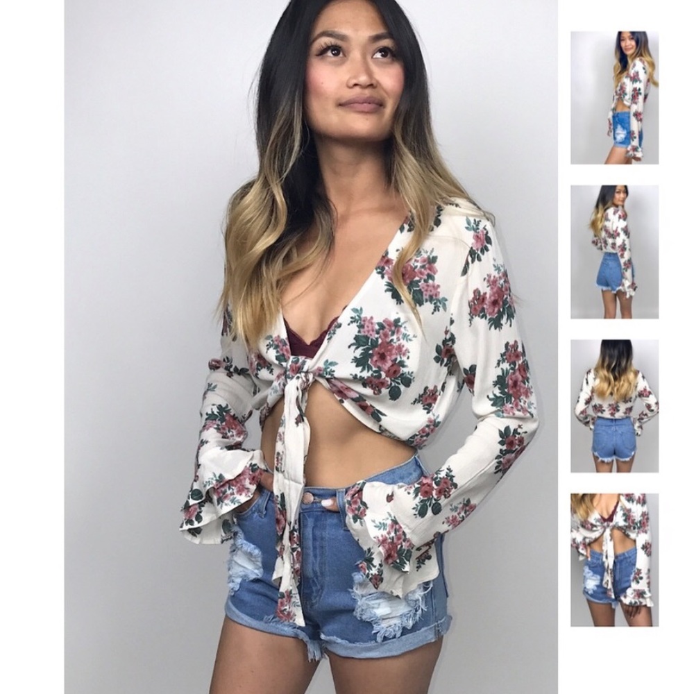 Floral bell sleeve crop